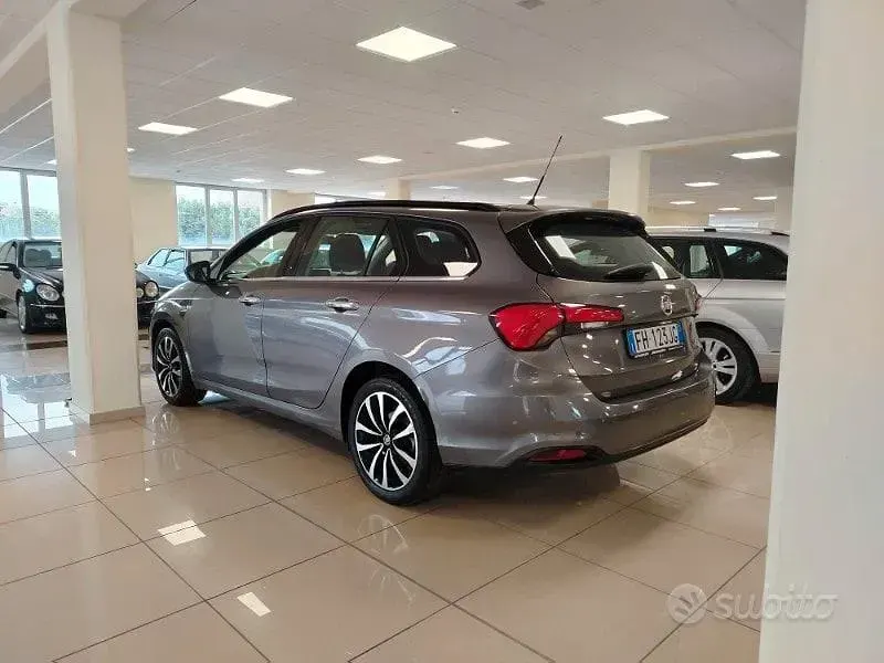 Occasion Fiat Tipo Lounge 120 ch (88 kW) 2017 Gris Break