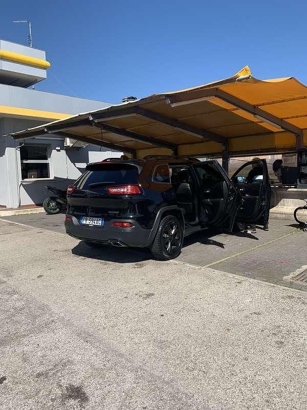 Usata Jeep Cherokee Night Eagle 185 CV (136 kW) 2018 Nero SUV
