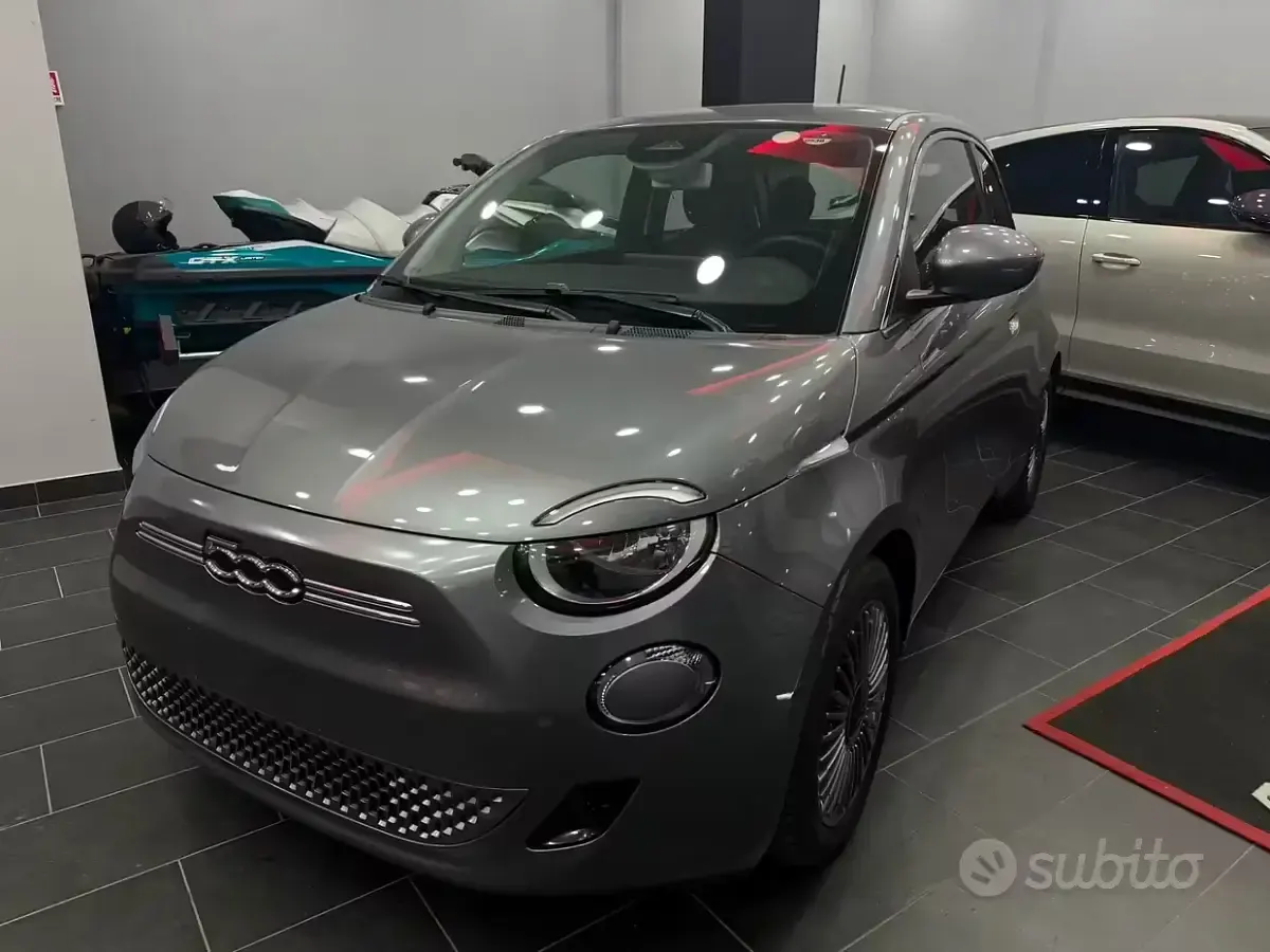 Używany Fiat 500e Passion 42 kW (58 KM) 2021 Szary Sedan/Limuzyna