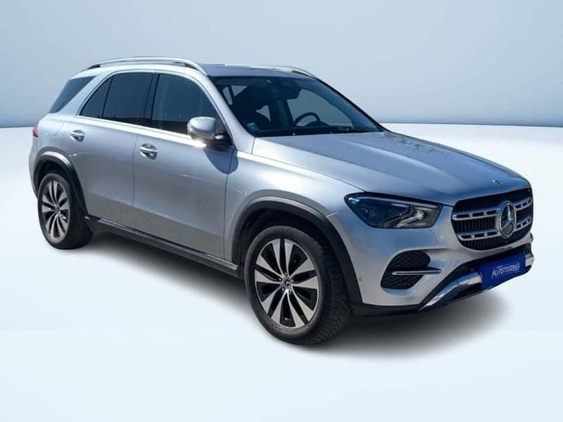 Begagnad Mercedes GLE300 Advanced 269 HK (197 kW) 2024 Silver SUV