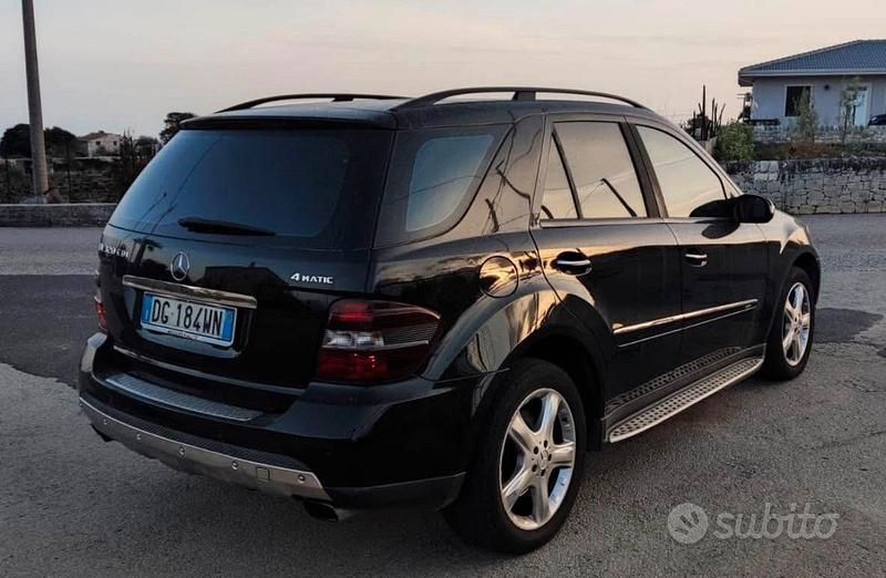 Usata Mercedes ML320 2008 Nero SUV