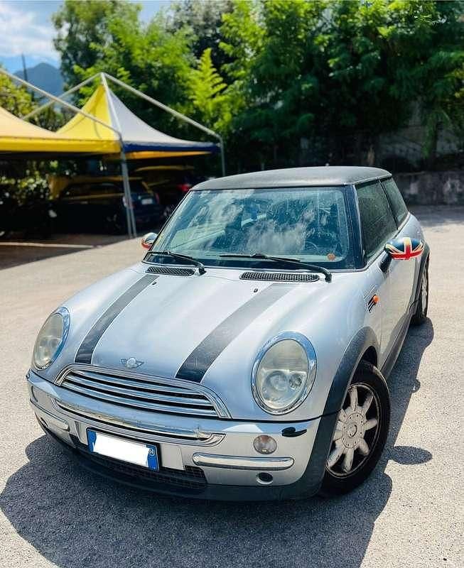 Grigio Usata 2004 Mini One D Due volumi | 2500 € (Buon prezzo) - Immagine 1/4