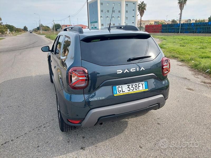 Begagnad Dacia Duster Journey 116 HK (85 kW) 2024 Grå SUV
