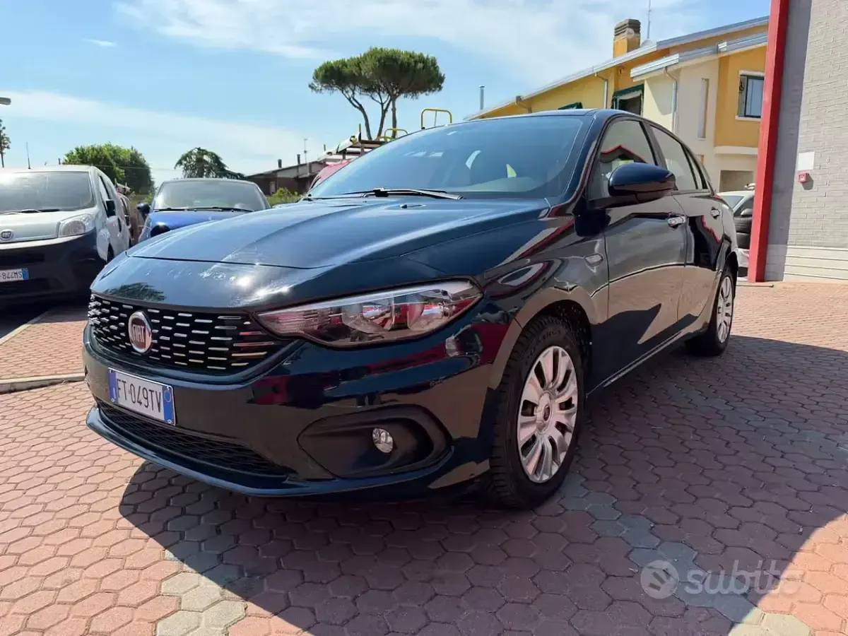 Usata Fiat Tipo Easy 120 CV (88 kW) 2018 Blu Berlina