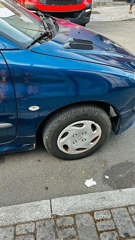 Usata Peugeot 206 2000 Blu Utilitaria