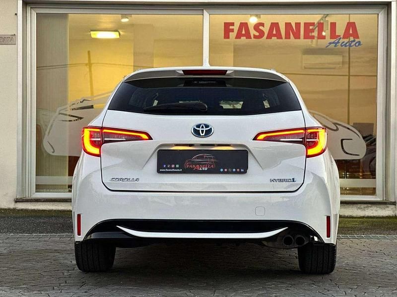 Usata Toyota Corolla Business Edition 152 CV (111 kW) 2020 Bianco Station wagon