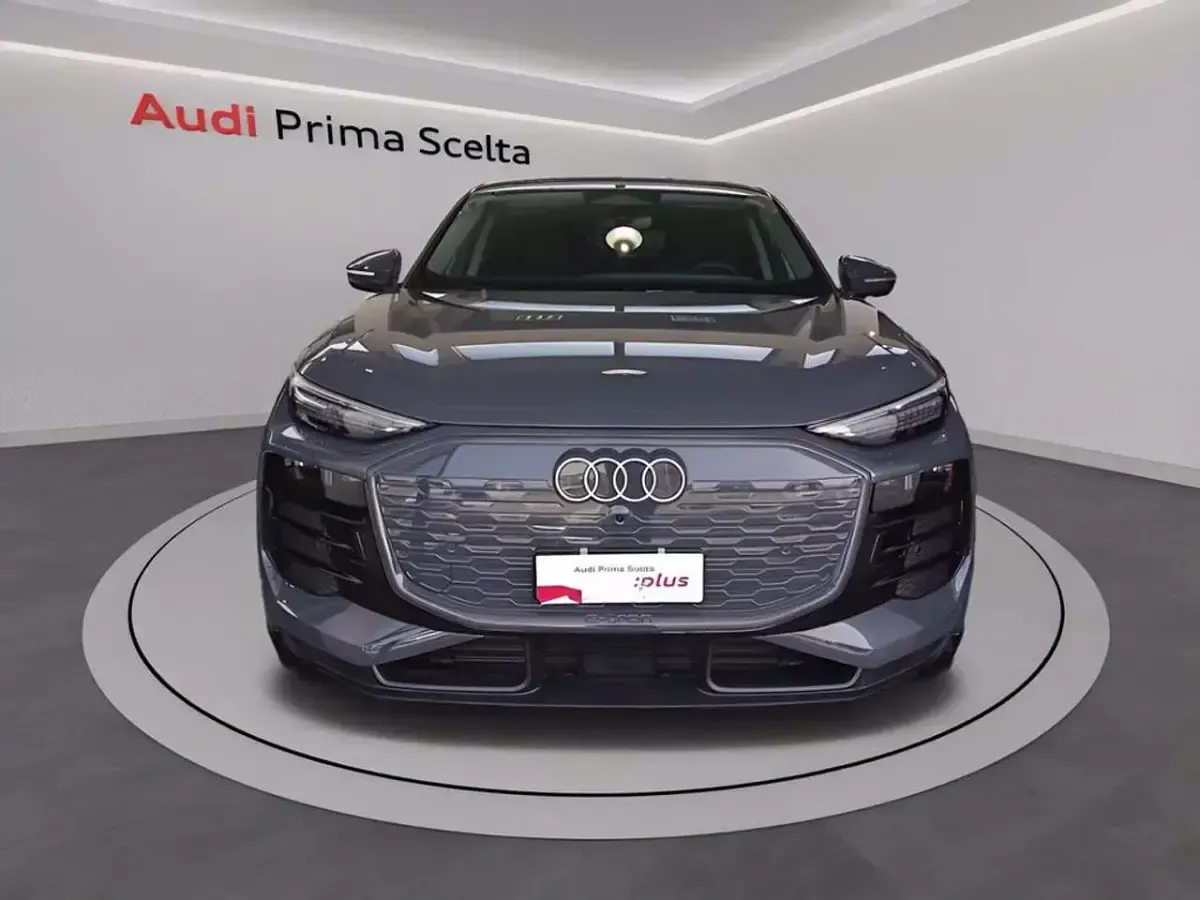 Nuova Audi Q6 Sportback e-tron Advanced Plus 214 kW (292 CV) 2025 Grigio magnete SUV