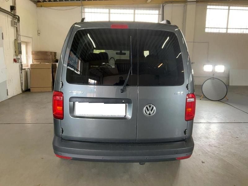 Usata VW Caddy Trendline 110 CV (80 kW) 2018 Grigio Monovolume