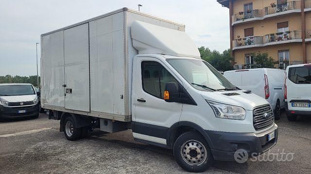 Usata Ford Transit 131 CV (96 kW) 2019 Bianco / pastello Cabrio