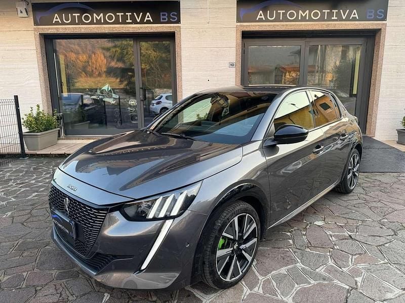 Grigio Usata 2022 Peugeot 208 GT Due volumi | 15.300 € (Buon prezzo) - Immagine 1/4