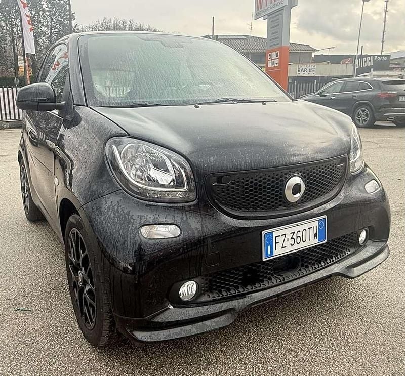 Nero Usata 2020 Smart ForTwo Coupé Superpassion Utilitaria | 13.999 € (Ottimo prezzo) - Immagine 1/4