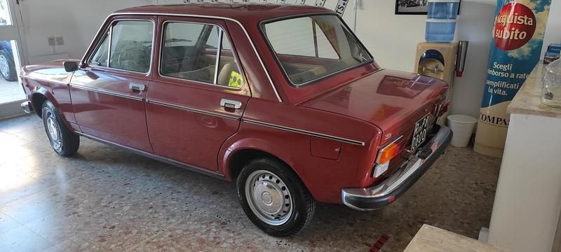 Usata Fiat 128 54 CV (39 kW) 1975 Rosso Berlina
