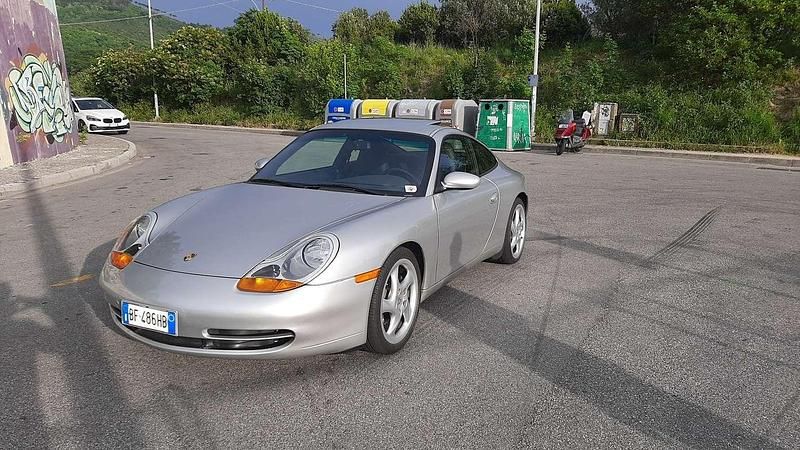 Usata 1998 Porsche 996 Coupé | 38.700 € (Buon prezzo) - Immagine 1/4