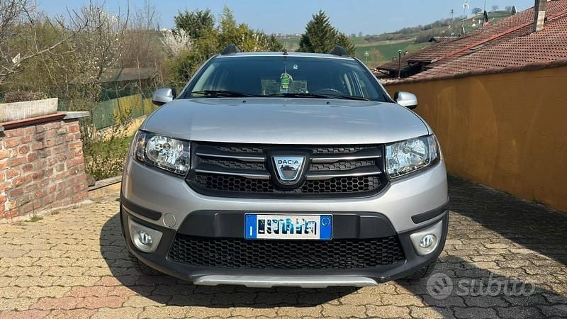 Usata Dacia Sandero Stepway 2013 Grigio Berlina