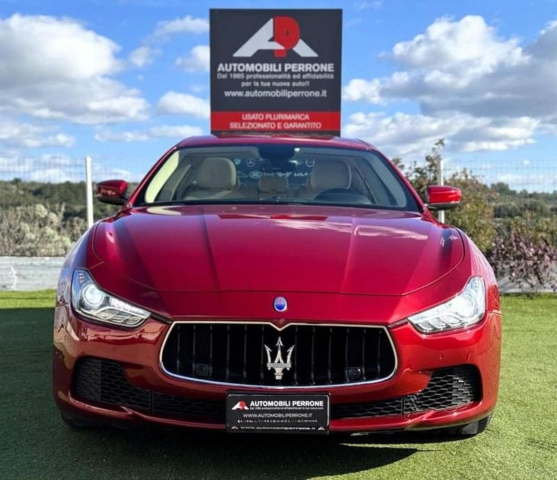 Usata Maserati Ghibli 275 CV (202 kW) 2017 Rosso energia Berlina