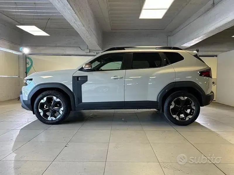 Nuova Dacia Duster Extreme 140 CV (102 kW) 2026 Beige SUV