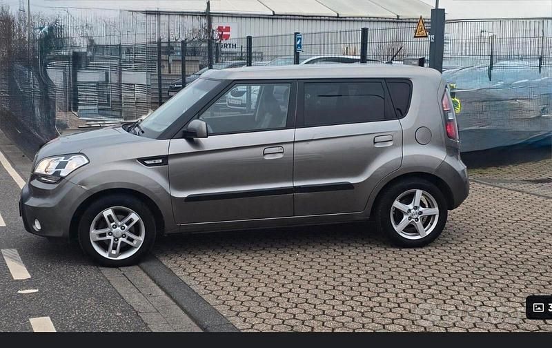 Usata Kia Soul 127 CV (93 kW) 2009 Grigio SUV