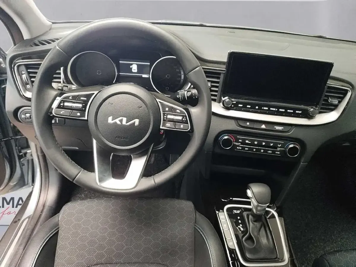 Usata Kia XCeed 140 CV (102 kW) 2025 Grigio SUV
