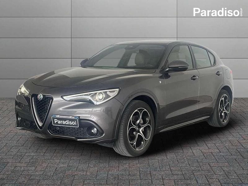 Grigio Usata 2022 Alfa Romeo Stelvio Ti SUV | 33.900 € (Buon prezzo) - Immagine 1/4