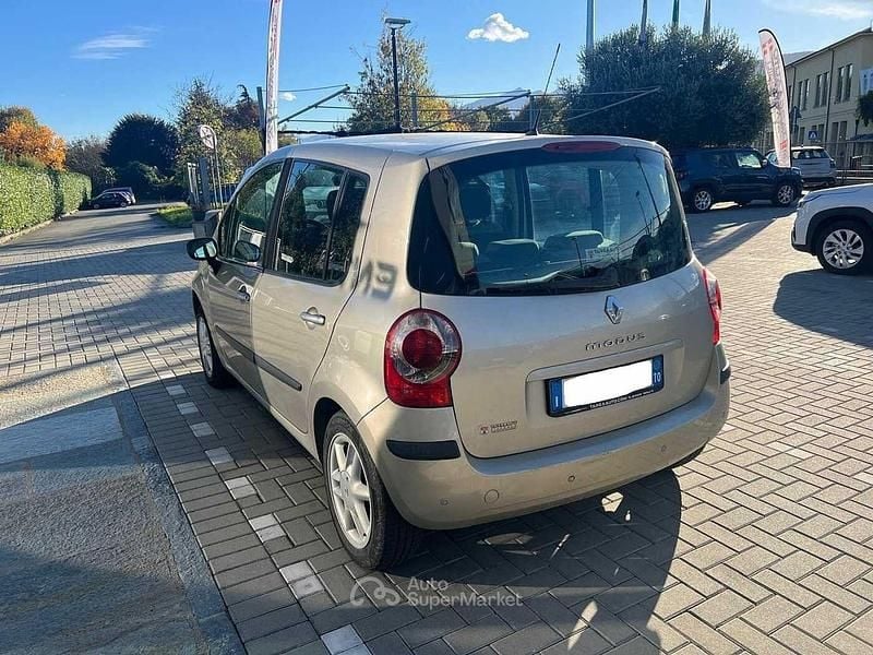 Usata Renault Modus Dynamique 75 CV (55 kW) 2007 Beige Monovolume