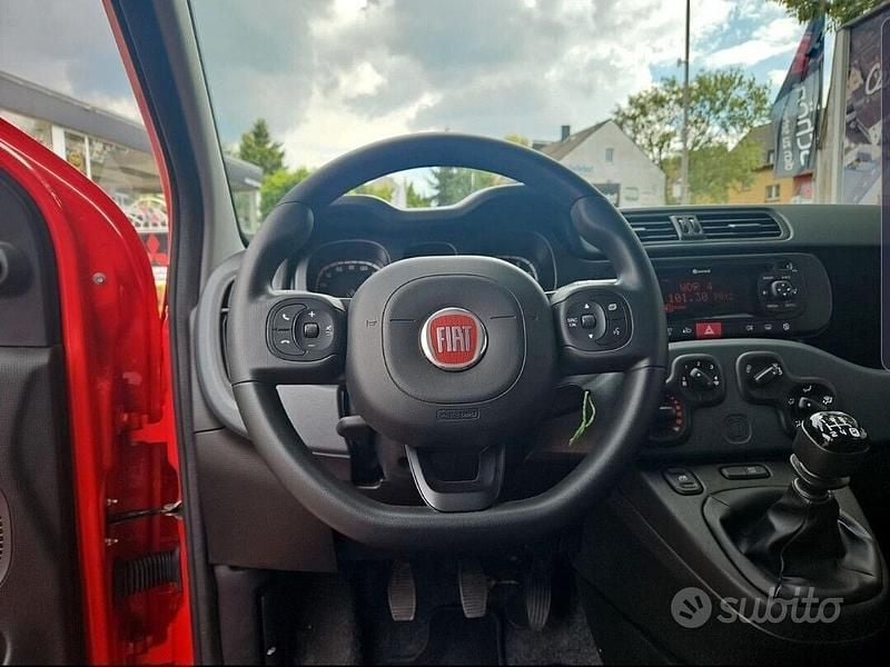 Usata Fiat Panda Lounge 69 CV (50 kW) 2019 Rosso Berlina