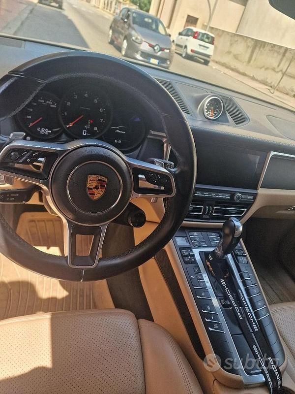 Usata Porsche Macan 245 CV (180 kW) 2020 Grigio SUV