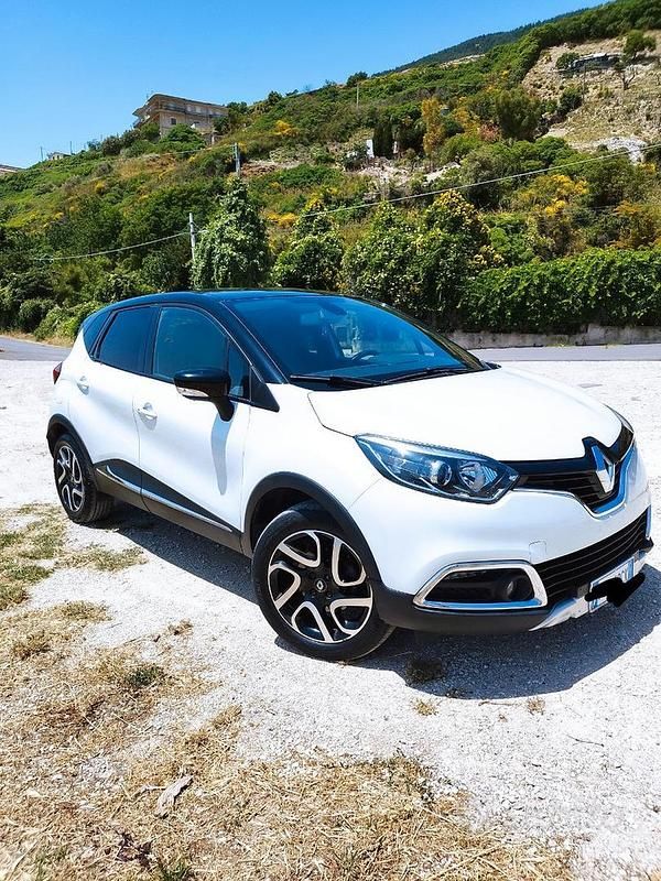 Usata Renault Captur 110 CV (80 kW) 2016 SUV