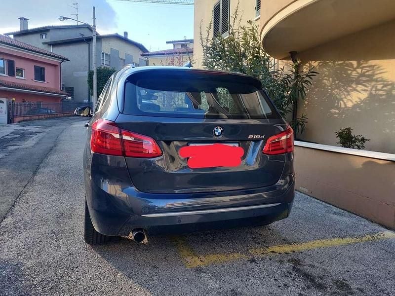 Usata BMW 218 Gran Tourer Luxury Line 150 CV (110 kW) 2016 Grigio Monovolume