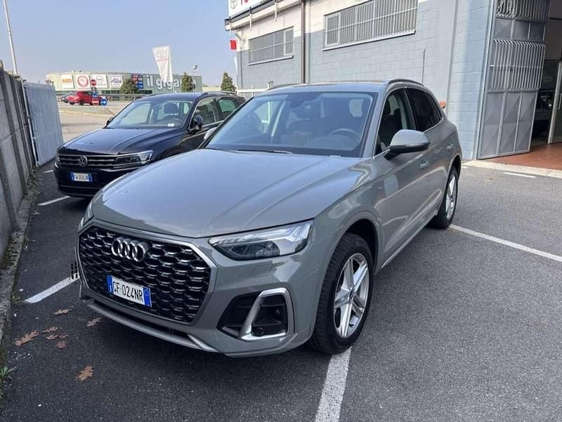 Grigio Usata 2021 Audi Q5 S-line plus SUV | 39.500 € (Buon prezzo) - Immagine 1/4