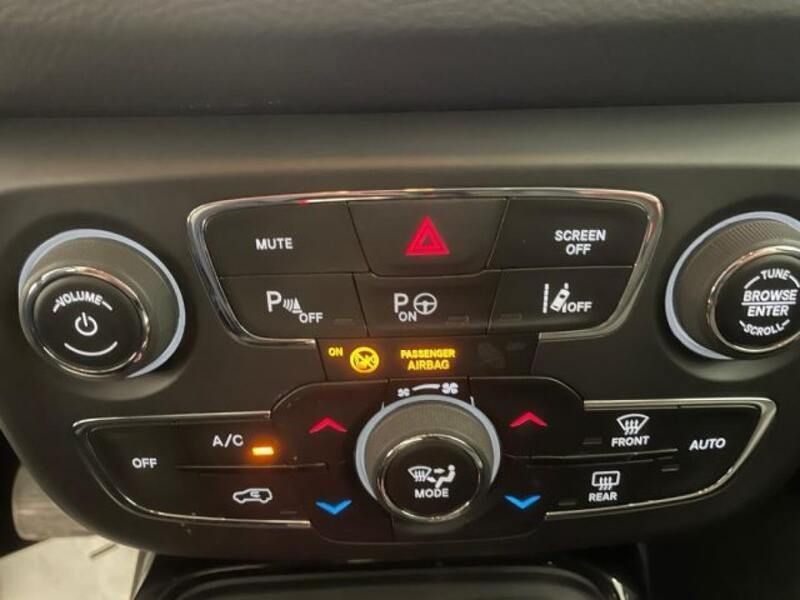Usata Jeep Compass Limited 140 CV (102 kW) 2021 Bianco SUV