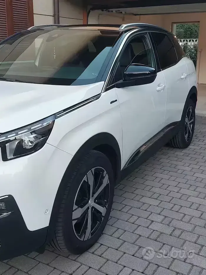Usata Peugeot 3008 GT-line 120 CV (88 kW) 2017 Bianco SUV