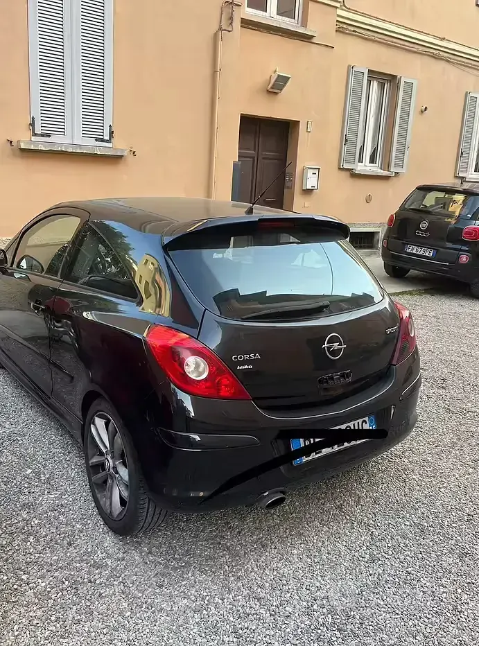 Usata Opel Corsa Sport 125 CV (91 kW) 2008 Nero Utilitaria