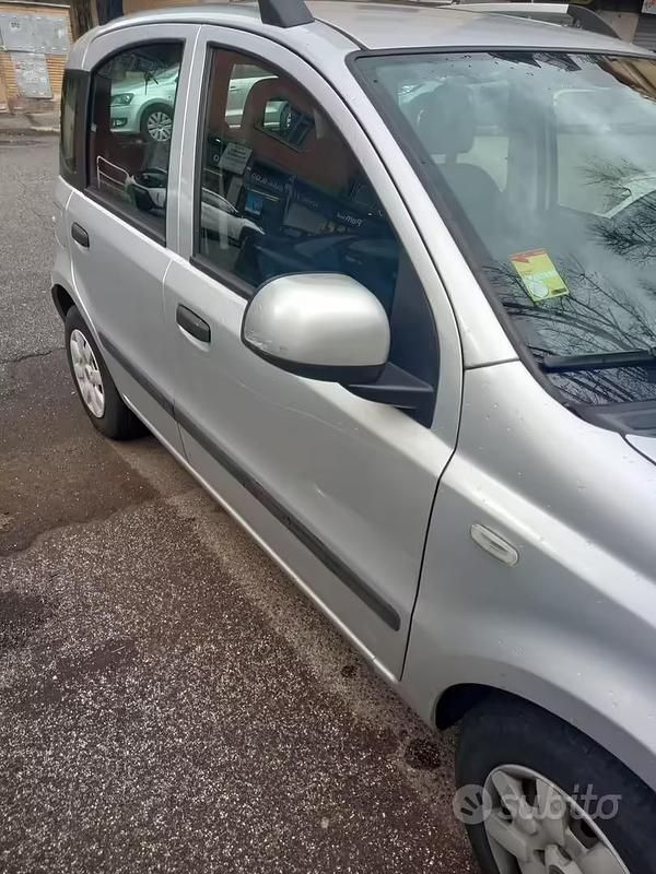 Usata Fiat Panda 70 CV (51 kW) 2012 Grigio Utilitaria