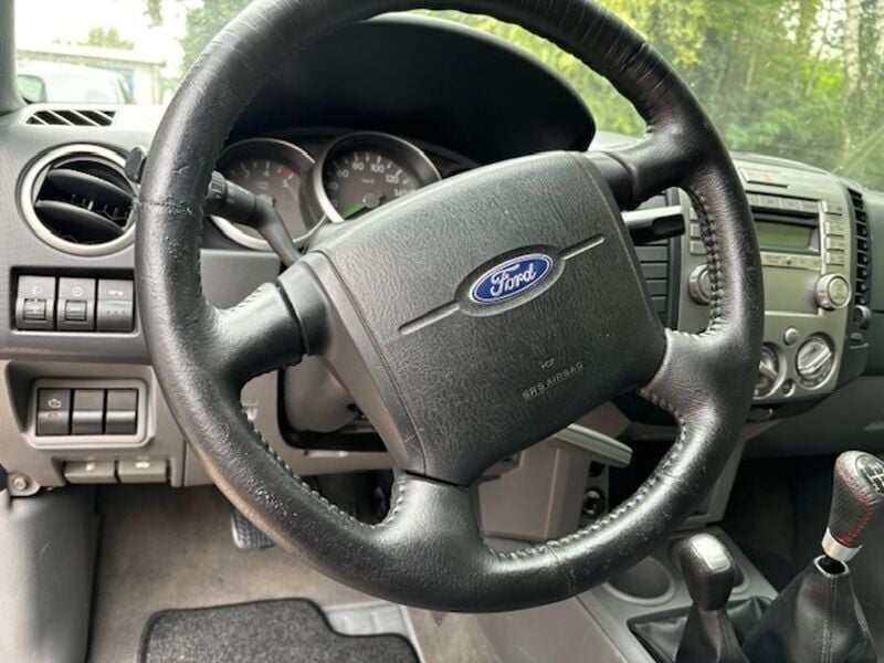 Usata Ford Ranger 143 CV (105 kW) 2009 Nero Pick-up