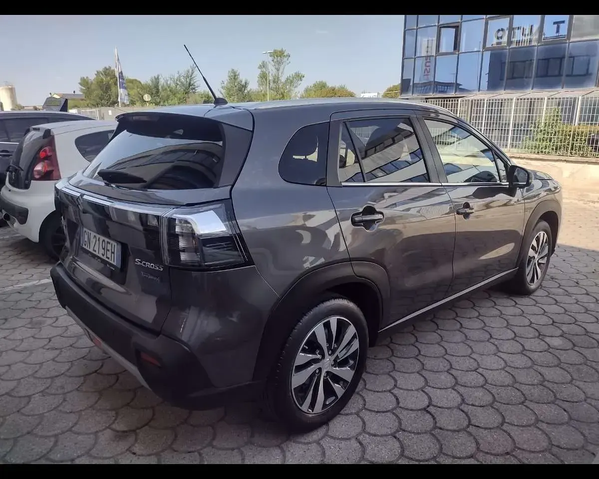 Usata Suzuki SX4 S-Cross 102 CV (75 kW) 2023 Grigio scuro SUV