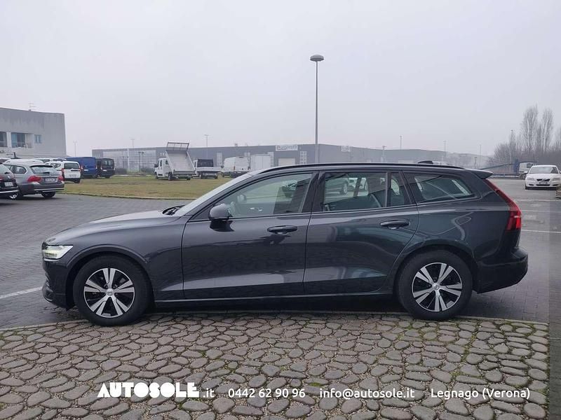 Usata Volvo V60 Business Edition 150 CV (110 kW) 2020 Blu/azzurro Station wagon