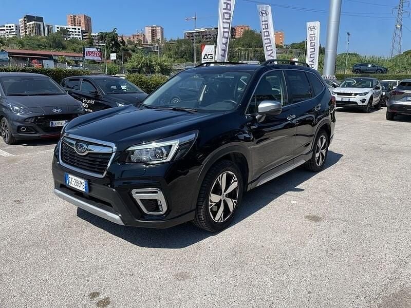 Usata Subaru Forester Premium 150 CV (110 kW) 2021 Nero SUV