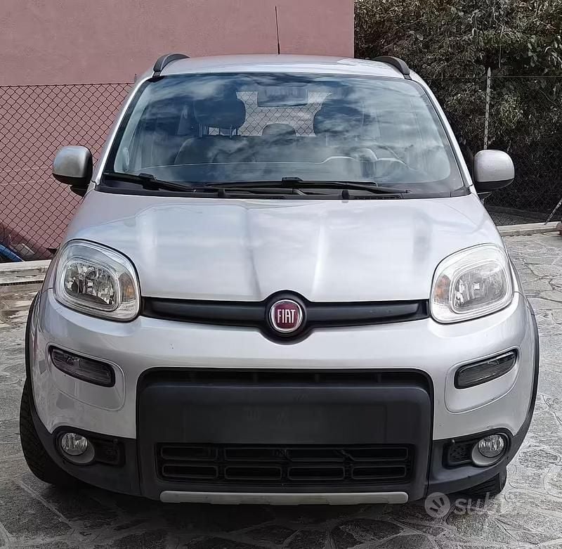 Usata Fiat Panda 4x4 75 CV (55 kW) 2015 Grigio Utilitaria