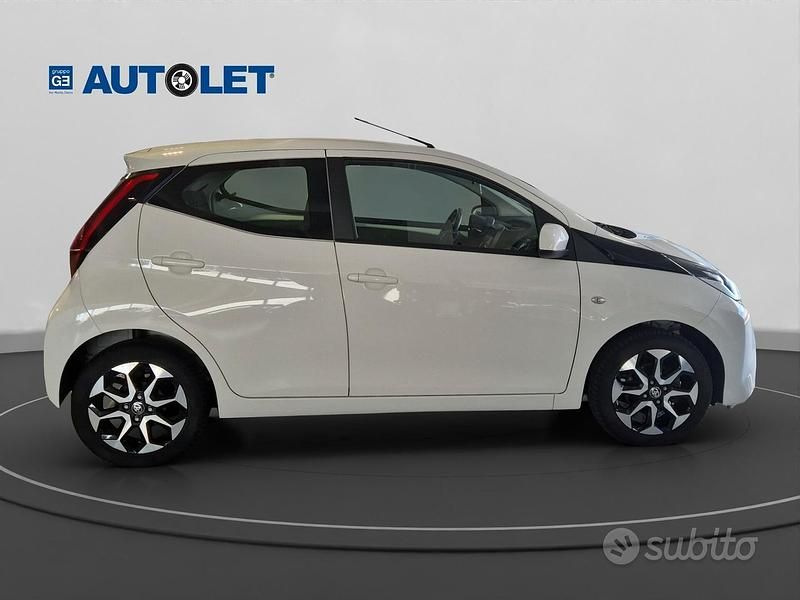 Brugt Toyota Aygo Connect Style 72 HK (52 kW) 2019 Hvid Hatchback