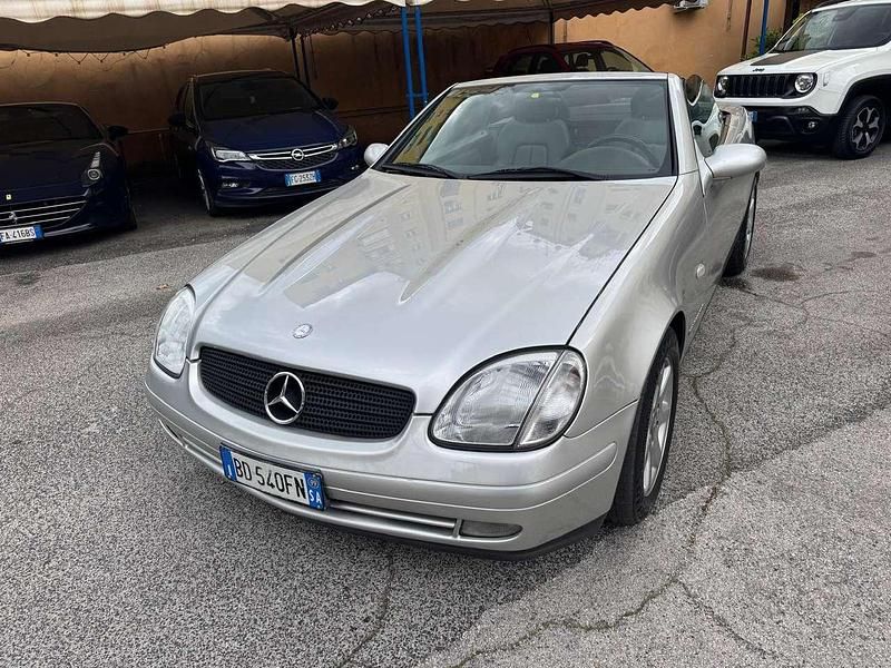 Usata Mercedes SLK200 192 CV (141 kW) 1999 Argento Cabrio