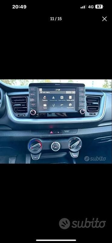 Second-hand Kia Stonic 110 CP (80 kW) 2018 Gri SUV