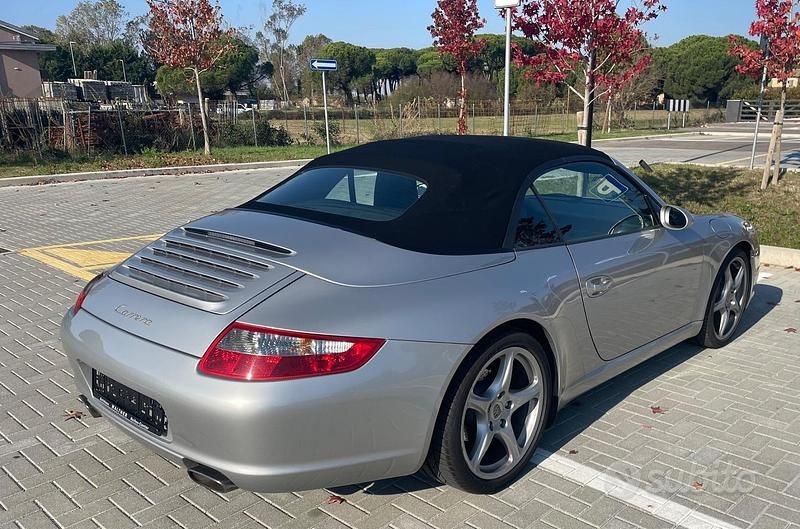 Usata Porsche 997 2005 Grigio Cabrio