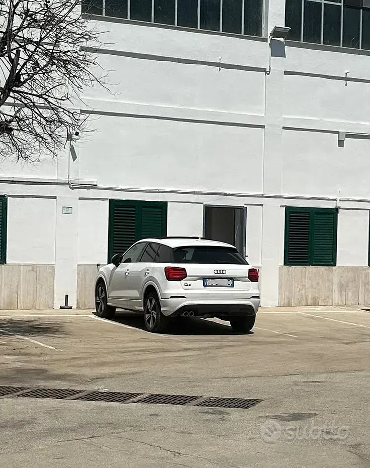 Usata Audi Q2 Black Edition 150 CV (110 kW) 2018 Bianco SUV