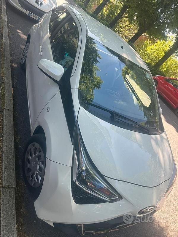 Brugt Toyota Aygo 72 HK (52 kW) 2018 Hvid Hatchback