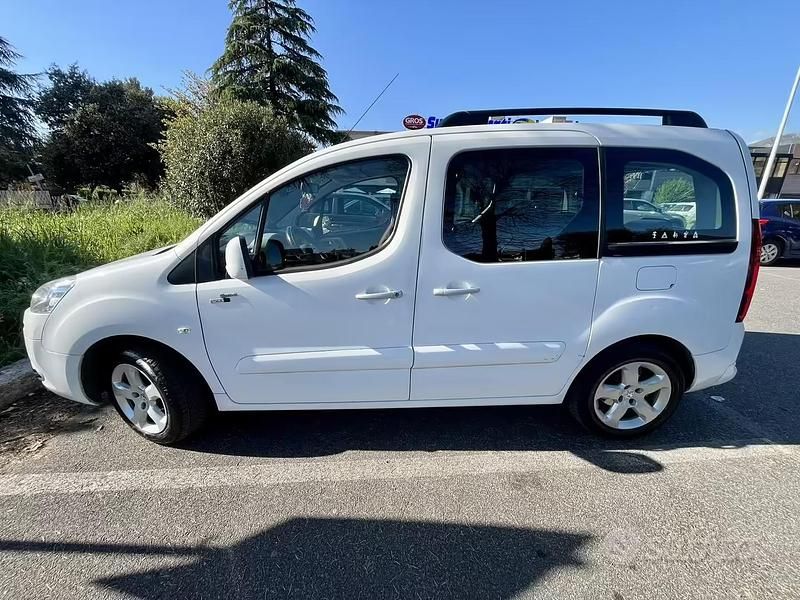 Usata Peugeot Partner Tepee Style 115 CV (84 kW) 2015 Bianco Monovolume