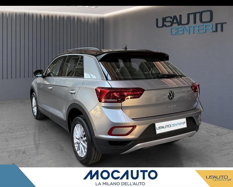 Usata VW T-Roc Life 150 CV (110 kW) 2023 Grigio antracite SUV