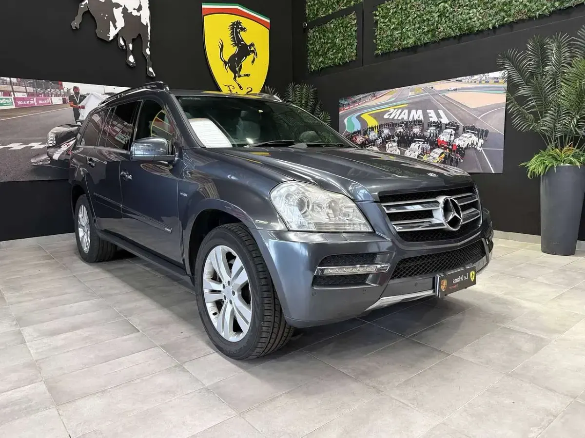 Usata Mercedes GL350 211 CV (155 kW) 2011 Grigio tenorite metallizzato SUV
