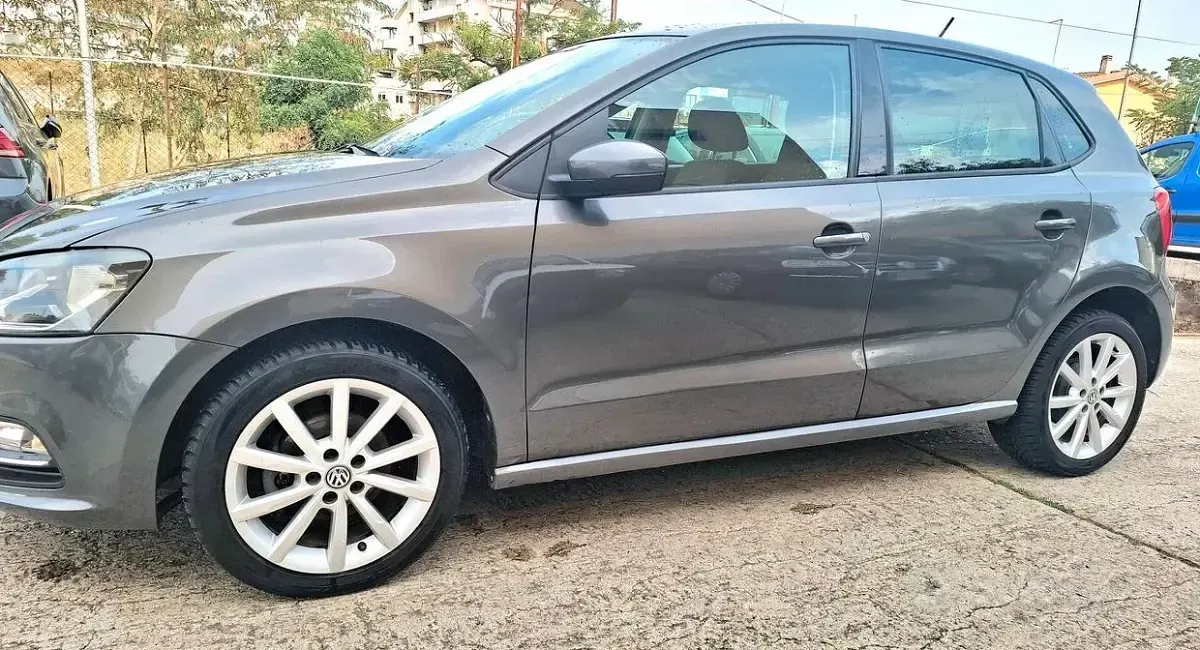 Usata VW Polo Business 75 CV (55 kW) 2016 Grigio Berlina