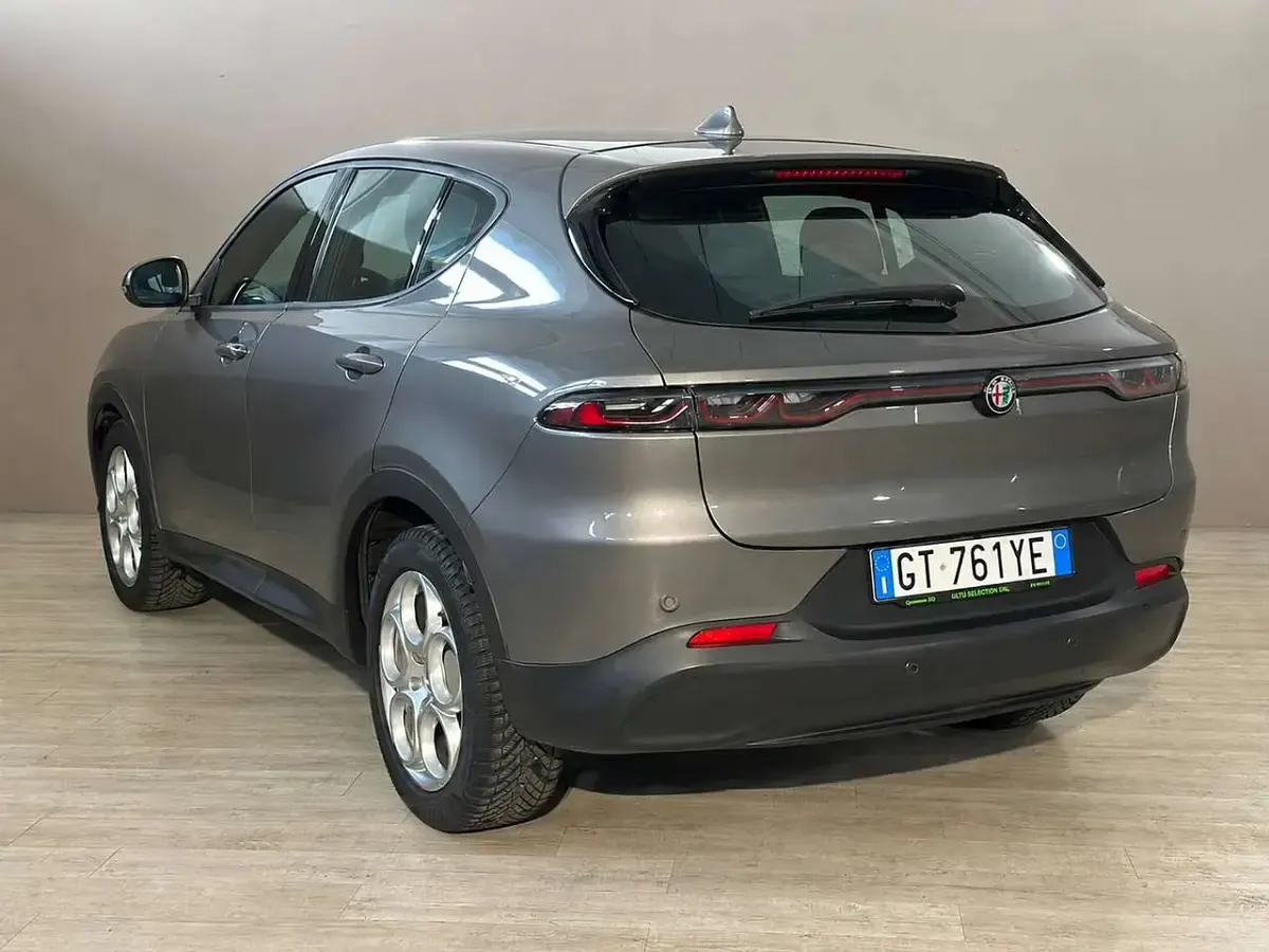 Usata Alfa Romeo Tonale Sprint 131 CV (96 kW) 2024 Grigio SUV
