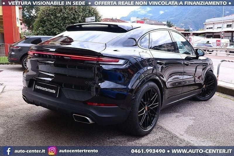 Usata Porsche Cayenne 305 CV (224 kW) 2023 Nero SUV